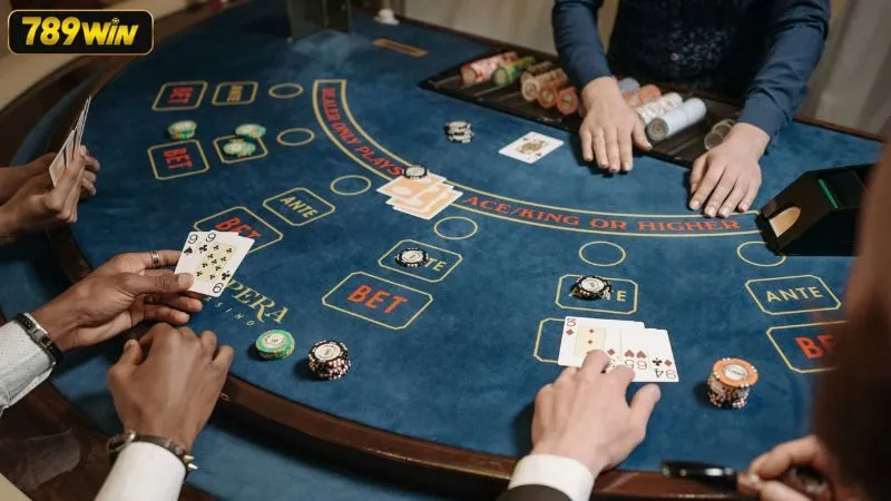 Baccarat là trò chơi bài phổ biến tại các sòng bạc thế giới